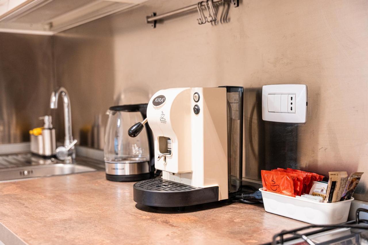 Apulialux - Elegant Apartment Con Netflix Bari Bagian luar foto